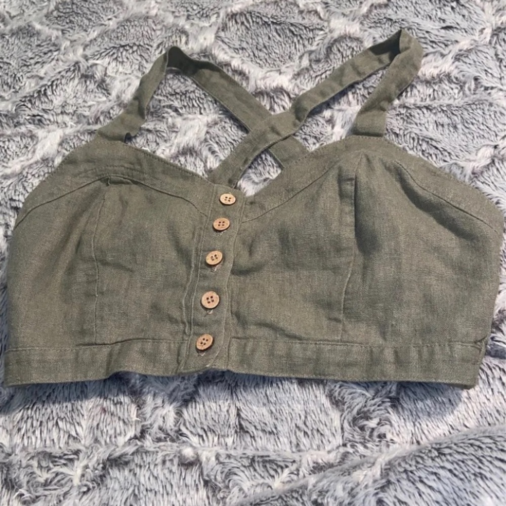 Crop top